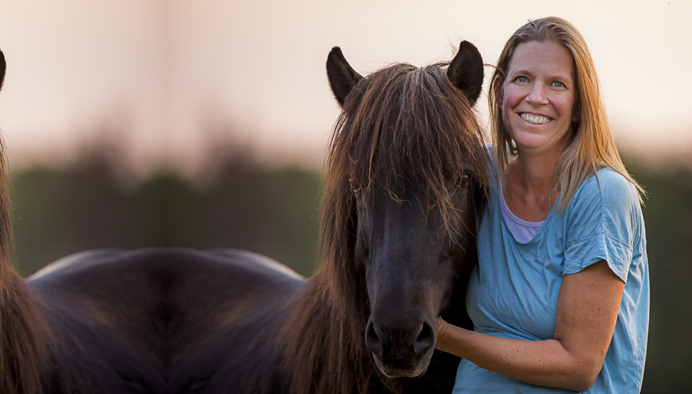 Corinne Spickmann mit ihrem Islandpferd Dimmi